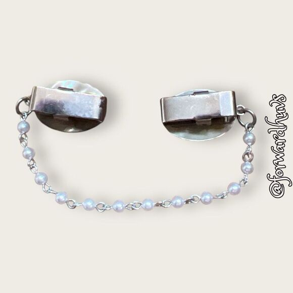 Vintage Abalone Sweater Clip with Faux Pearl Beaded Chain - Picture 3 of 7